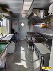 1989 Kitchen Food Truck Taco Food Truck Prep Station Cooler Kentucky Gas Engine for Sale