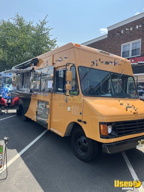 2001 P42 Taco Food Truck New Jersey Diesel Engine for Sale