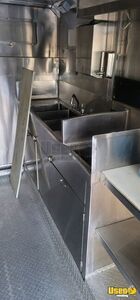 2004 G3500 Kitchen Food Truck All-purpose Food Truck Interior Lighting California Gas Engine for Sale