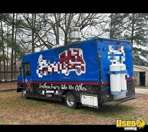 2006 Food Truck All-purpose Food Truck Refrigerator North Carolina Diesel Engine for Sale