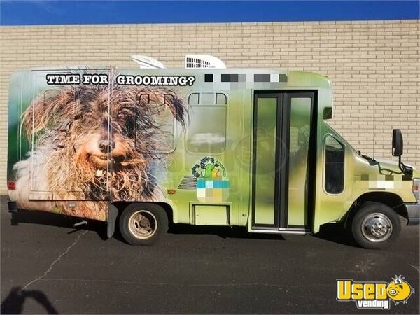 2011 E350 Pet Grooming Truck Pet Care / Veterinary Truck Arizona for Sale