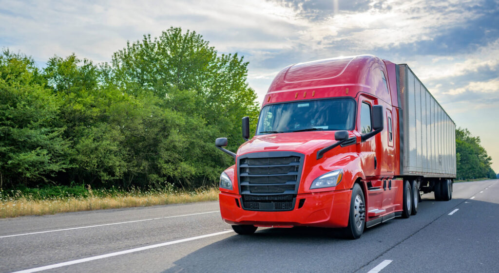 Straight Truck Vs Truck Tractor: How Do They Differ?