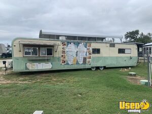 1955 Mobile Home Kitchen Food Trailer Air Conditioning Texas for Sale