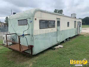 1955 Mobile Home Kitchen Food Trailer Concession Window Texas for Sale