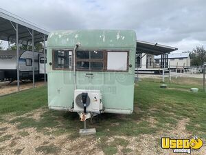 1955 Mobile Home Kitchen Food Trailer Insulated Walls Texas for Sale