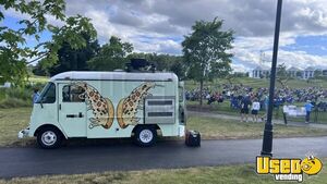 1964 Grumman Pizza Food Truck Removable Trailer Hitch Illinois Gas Engine for Sale