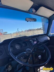 1968 Transporter Food Truck All-purpose Food Truck Tv Nevada Gas Engine for Sale