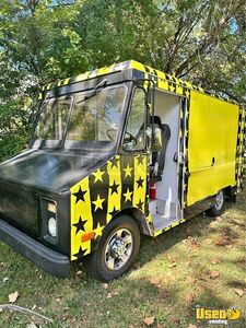 1977 P30 Ice Cream Truck Ohio Gas Engine for Sale