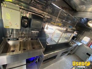 1979 P30 Kitchen Food Truck All-purpose Food Truck Flatgrill Florida Gas Engine for Sale