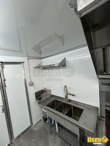 1981 P30 All-purpose Food Truck Diamond Plated Aluminum Flooring Florida for Sale