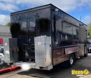 1982 P30 All-purpose Food Truck Concession Window Texas Gas Engine for Sale