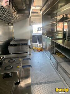 1982 P30 All-purpose Food Truck Floor Drains Texas Gas Engine for Sale