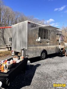 1982 P30 All-purpose Food Truck Propane Tank Pennsylvania Gas Engine for Sale