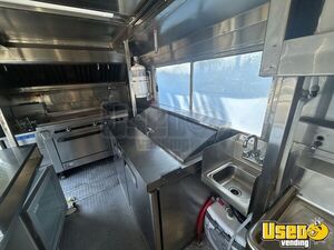 1983 P230 All-purpose Food Truck Awning California Gas Engine for Sale