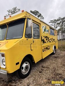 1983 P30 V8 All-purpose Food Truck Cabinets Florida Gas Engine for Sale