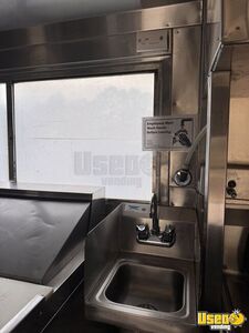 1983 P30 V8 All-purpose Food Truck Electrical Outlets Florida Gas Engine for Sale