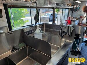 1984 Grumman Olson All-purpose Food Truck Surveillance Cameras Washington Diesel Engine for Sale