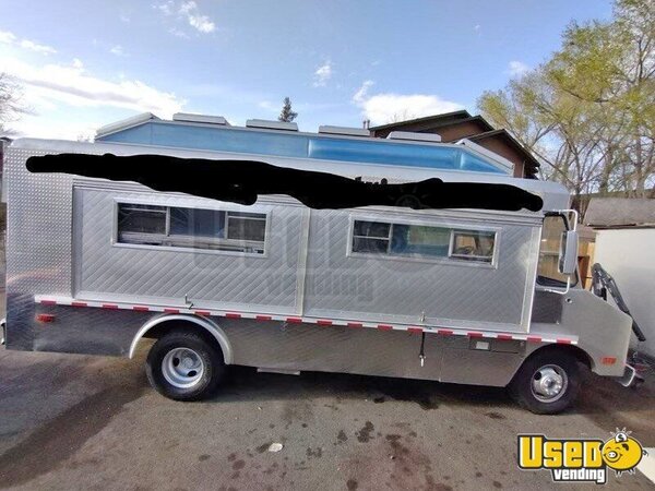 1984 P30 All-purpose Food Truck All-purpose Food Truck Nevada Gas Engine for Sale