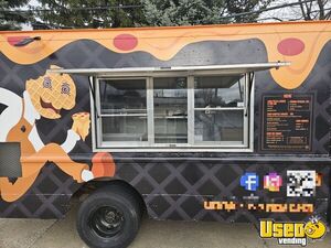 1984 P30 All-purpose Food Truck Exterior Customer Counter Michigan Gas Engine for Sale