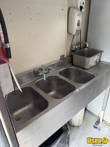 1984 P30 All-purpose Food Truck Interior Lighting Florida for Sale