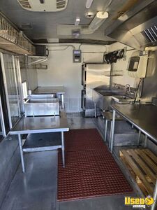 1984 P30 Step Van All-purpose Food Truck Floor Drains Texas Gas Engine for Sale