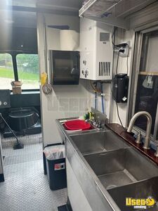 1985 P30 All-purpose Food Truck Chef Base Indiana Gas Engine for Sale