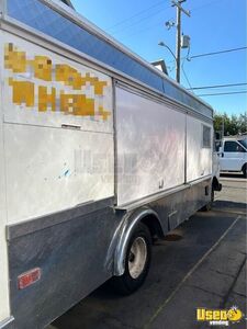 1985 P30 All-purpose Food Truck Diamond Plated Aluminum Flooring Arizona Gas Engine for Sale