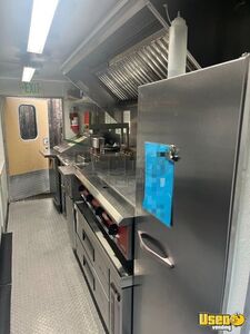 1985 P30 Food Truck All-purpose Food Truck Stainless Steel Wall Covers Indiana Gas Engine for Sale