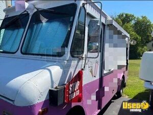 1985 P30 Ice Cream Truck Concession Window New York for Sale