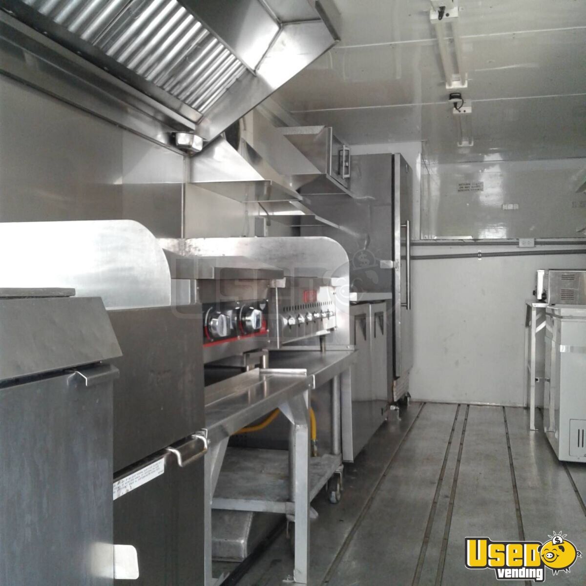 Well Equipped - GMC C6000 Pizza Food Truck | Mobile Food Unit for Sale ...