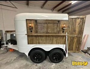 1986 Double Stall Horse Trailer Beverage - Coffee Trailer Texas for Sale