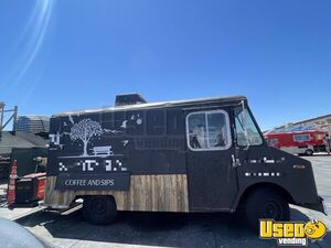 1986 P30 All-purpose Food Truck Cabinets Nevada Gas Engine for Sale