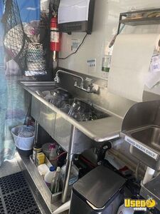 1986 P30 All-purpose Food Truck Floor Drains Nevada Gas Engine for Sale