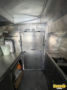 1986 P30 All-purpose Food Truck Refrigerator Nevada Gas Engine for Sale