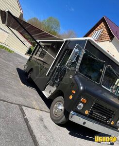 1986 P30 Stepvan Food Truck All-purpose Food Truck Awning Pennsylvania Gas Engine for Sale