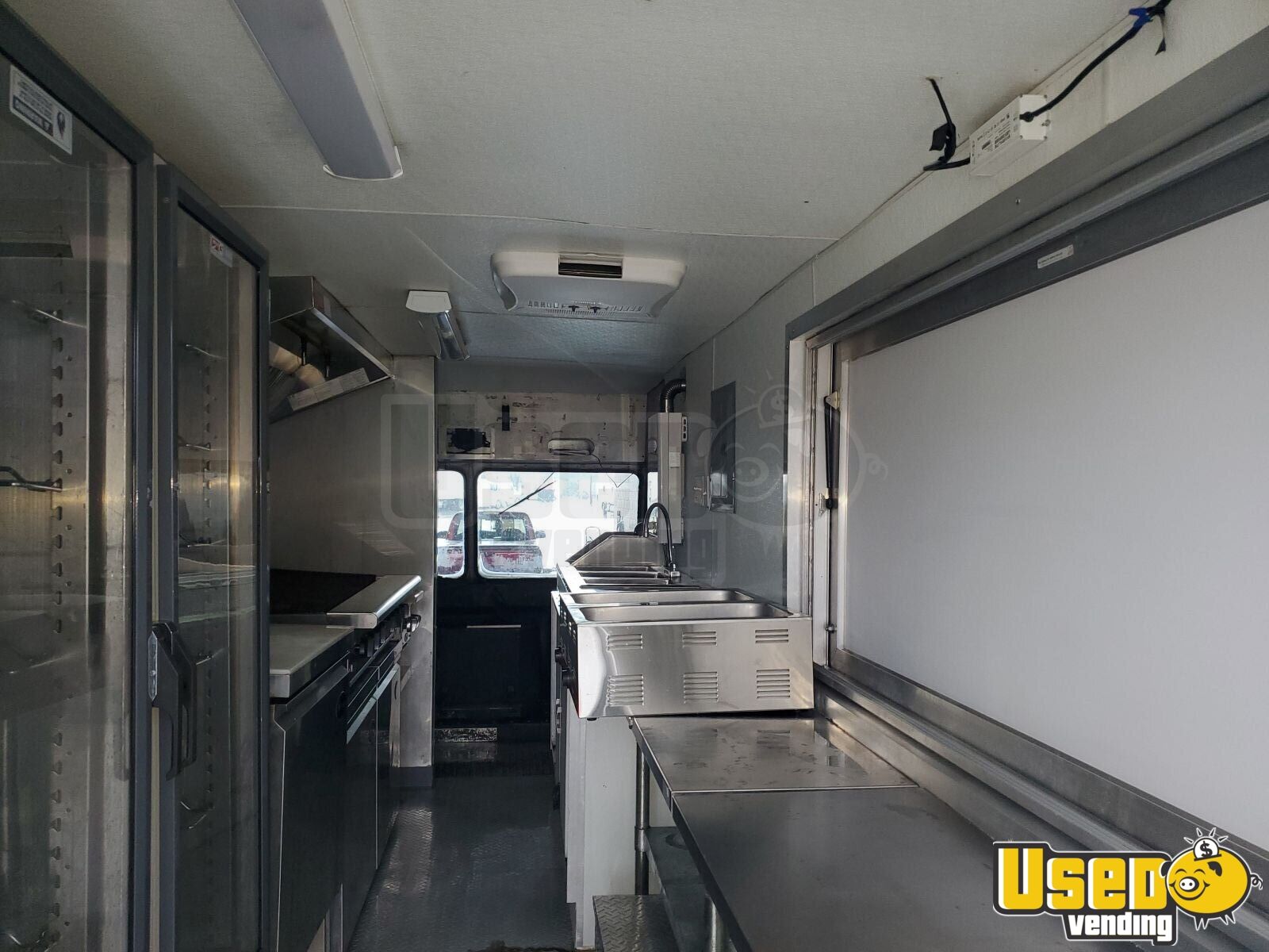 Gmc P30 Well Equipped 22 Kitchen Food Truck Mobile Food Unit