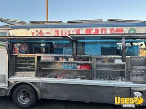 1987 P30 Taco Food Truck Cabinets California Gas Engine for Sale