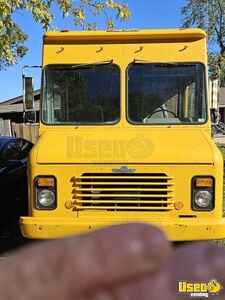 1987 P3500 Grumman Kurbmaster All-purpose Food Truck Spare Tire Missouri Gas Engine for Sale