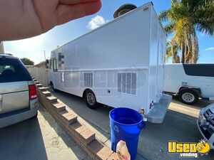 1988 P30 All-purpose Food Truck Concession Window California for Sale