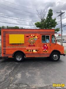 1988 P30 All-purpose Food Truck Massachusetts Diesel Engine for Sale