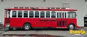 1988 Trolley Food Truck All-purpose Food Truck Air Conditioning New Jersey Diesel Engine for Sale