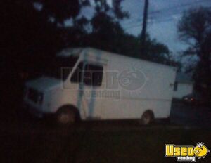 1988 Utilimaster Stepvan Concession Window Texas Diesel Engine for Sale