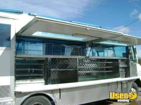 1989 P30 All-purpose Food Truck Arizona for Sale