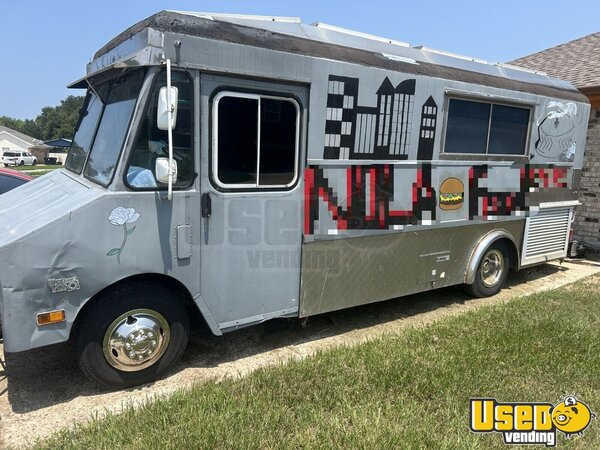 1990 P30 All-purpose Food Truck Louisiana Gas Engine for Sale