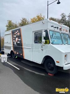 1991 P30 All-purpose Food Truck Concession Window Washington Diesel Engine for Sale