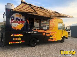 1991 P30 All-purpose Food Truck Missouri Gas Engine for Sale