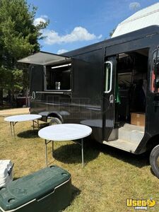 1992 350 All-purpose Food Truck All-purpose Food Truck Concession Window Michigan Diesel Engine for Sale