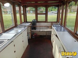 1992 Concession Trolley Concession Trailer Gray Water Tank Tennessee for Sale