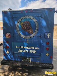 1992 P30 All-purpose Food Truck Concession Window Wisconsin Diesel Engine for Sale