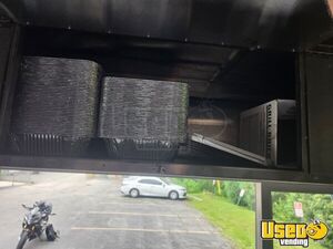 1992 P30 All-purpose Food Truck Exhaust Hood Wisconsin Diesel Engine for Sale